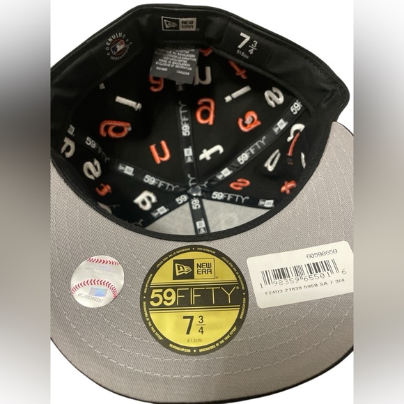 San Francisco Giants New Era Black Team Confetti 59FIFTY Fitted Hat
Size 7 3/4 - Picture 1 of 6